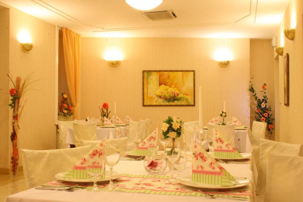 Hotel Sandor Pavillon Piest'any Dış mekan fotoğraf