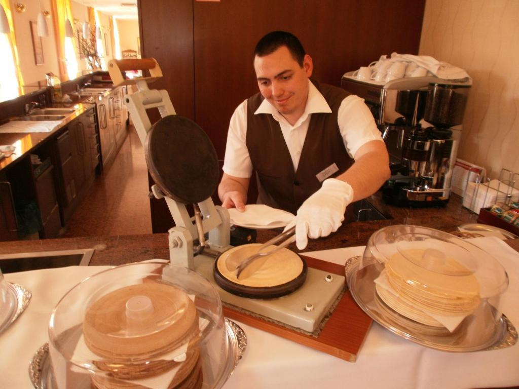Hotel Sandor Pavillon Piest'any Dış mekan fotoğraf